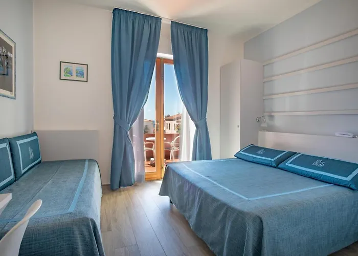 Отель Sardi 3*