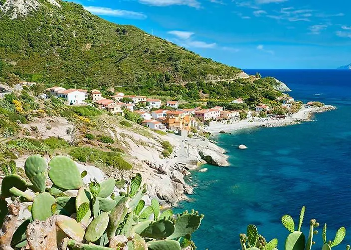 Sardi Отель Помонте