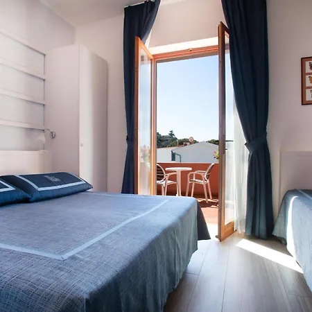 Hotel Sardi 3*