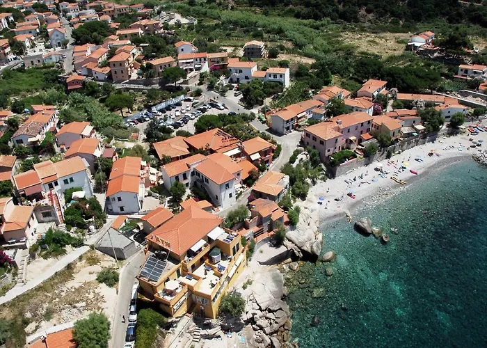 Sardi Hotel Pomonte