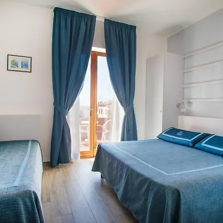 Otel Sardi 3*